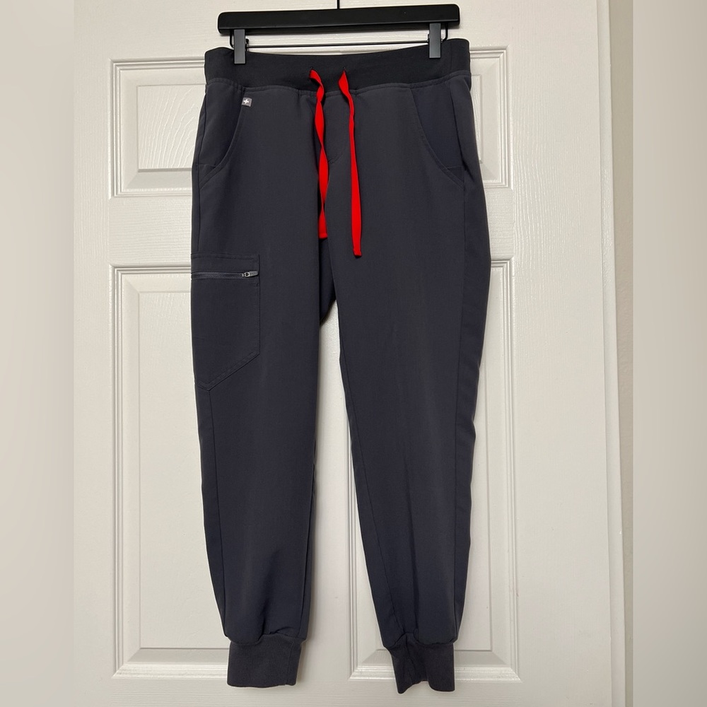 FIGS Charcoal Zamora Petite Scrub Pant